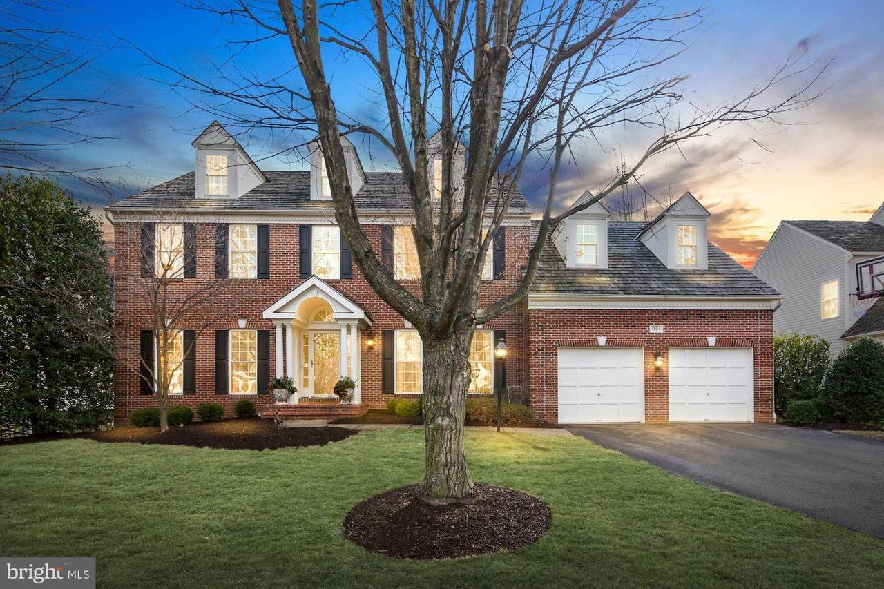 1304 Moore Place - Photo 1