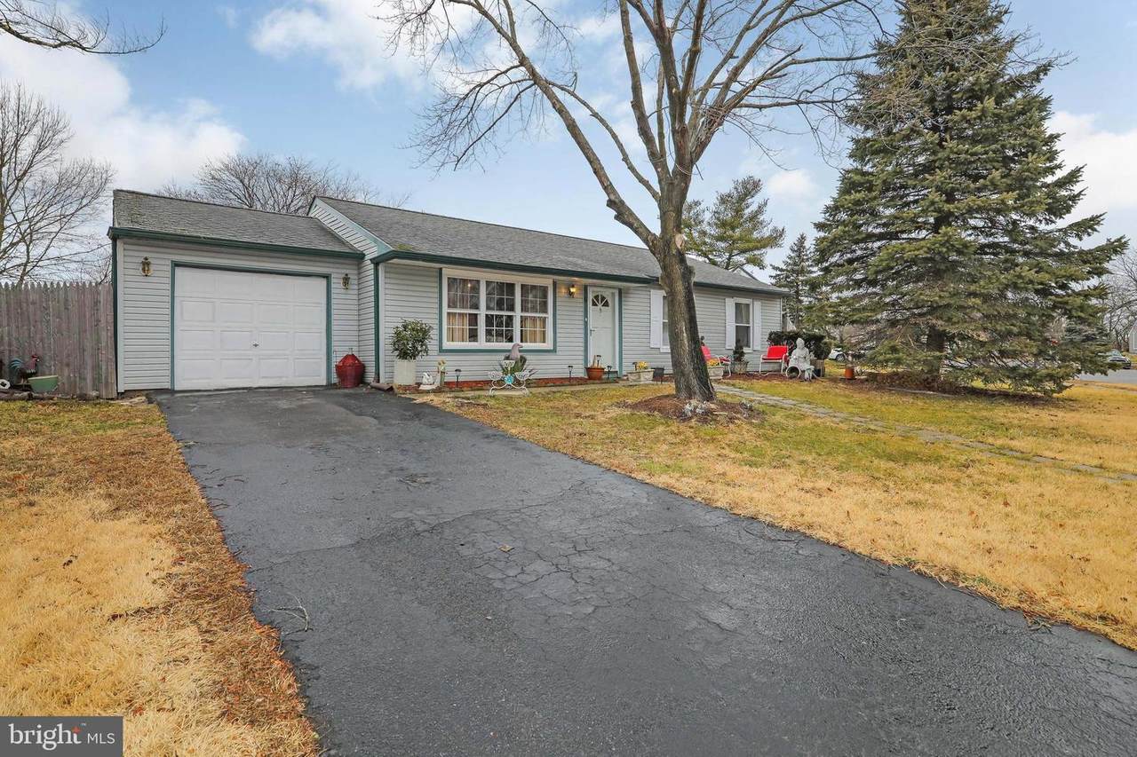 6 Indian Hill Lane - Photo 1