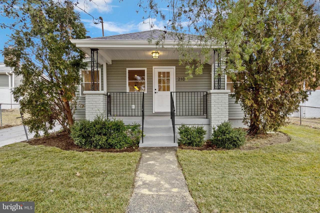 210 Frederick Avenue - Photo 1