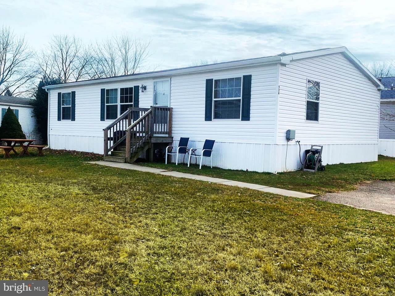 934 Willow Court - Photo 1
