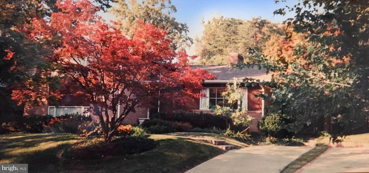 5611 Huntington Parkway - Photo 1