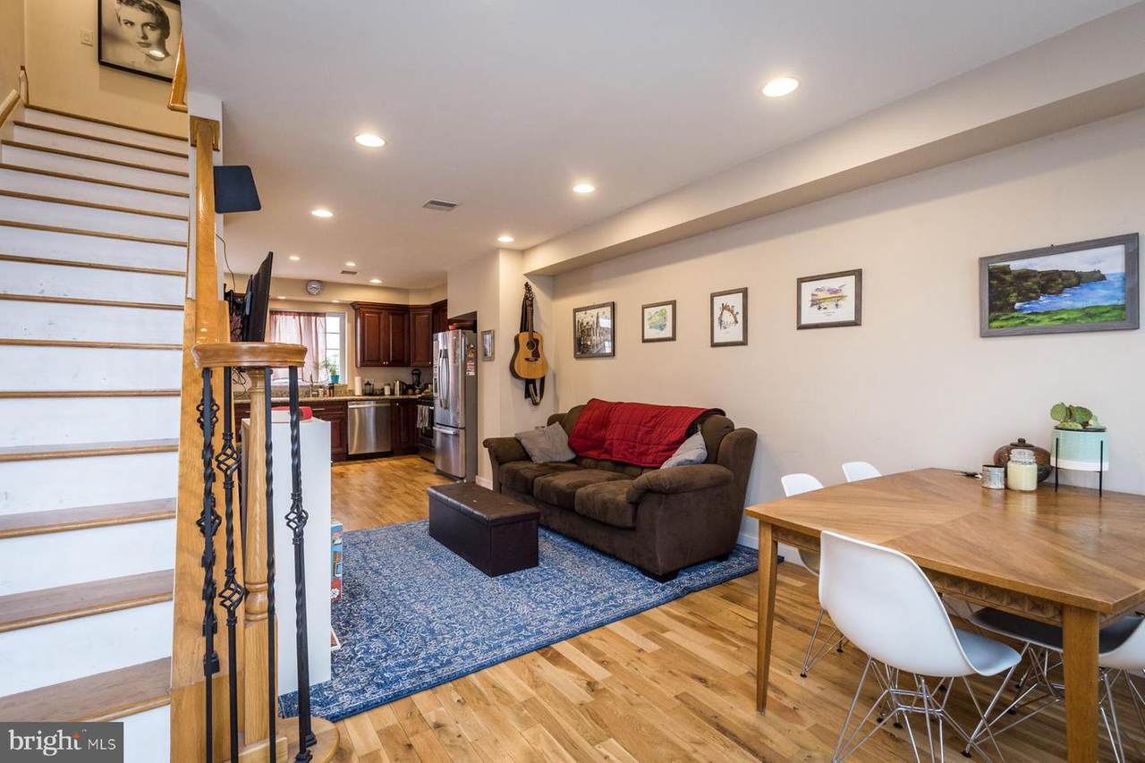 1429 Howard Street - Photo 1
