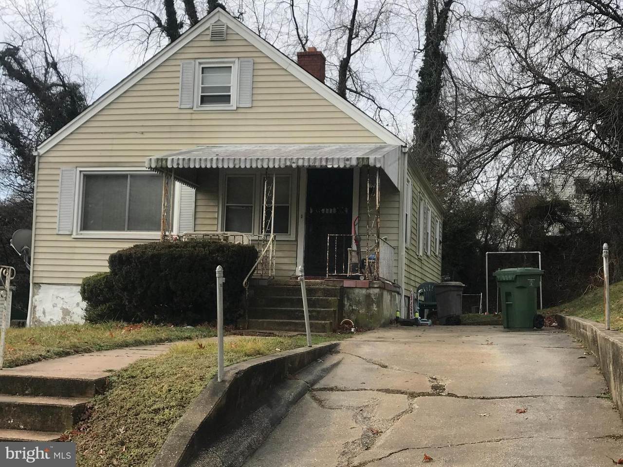 4806 Nurton Avenue - Photo 1