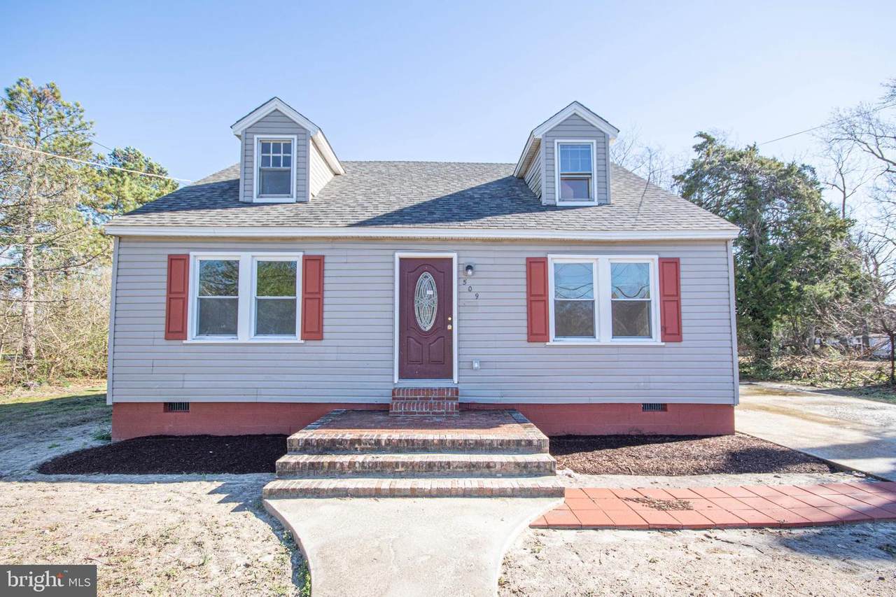 509 Hammond Street - Photo 1