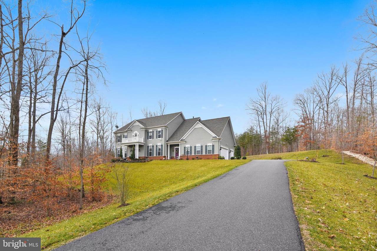 8 Snapdragon Drive - Photo 1