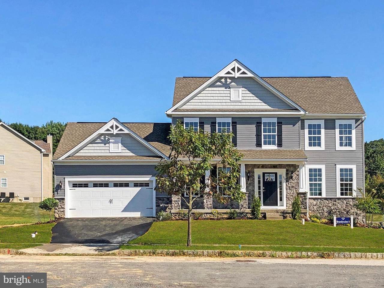 207 Antego Drive - Photo 1