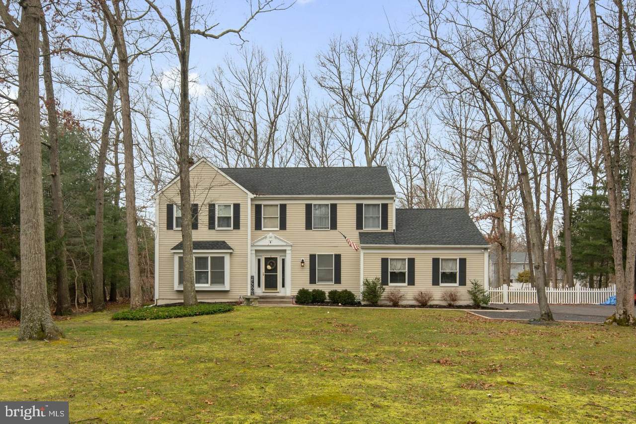 2 Yorktown Drive - Photo 1