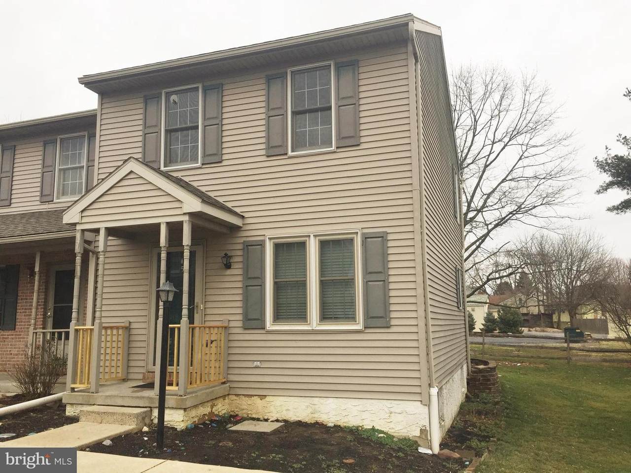 80 Diller Avenue - Photo 1