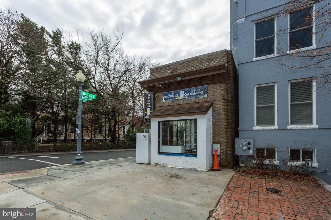3320 Brown Street - Photo 1