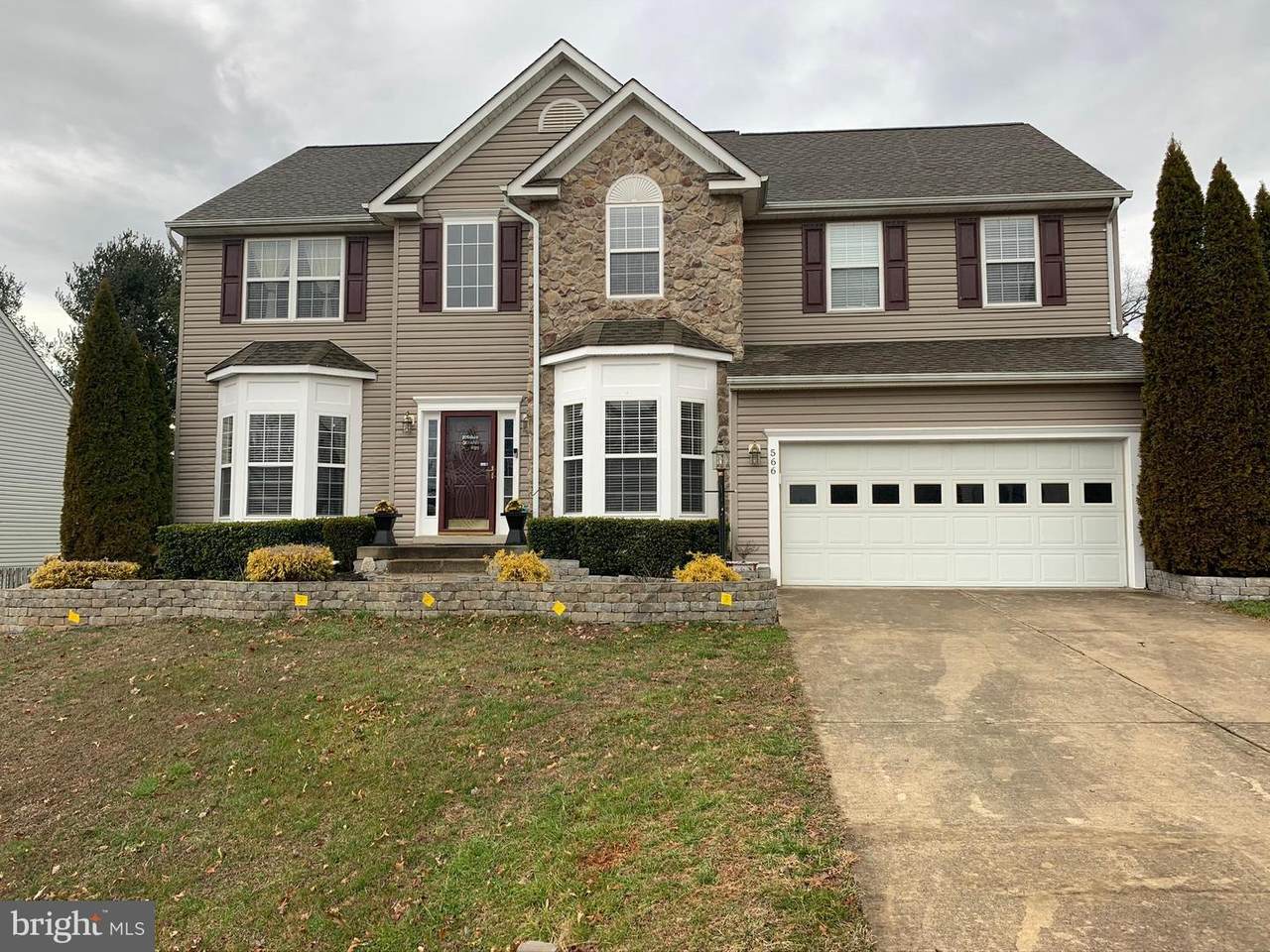 566 Windermere Drive - Photo 1