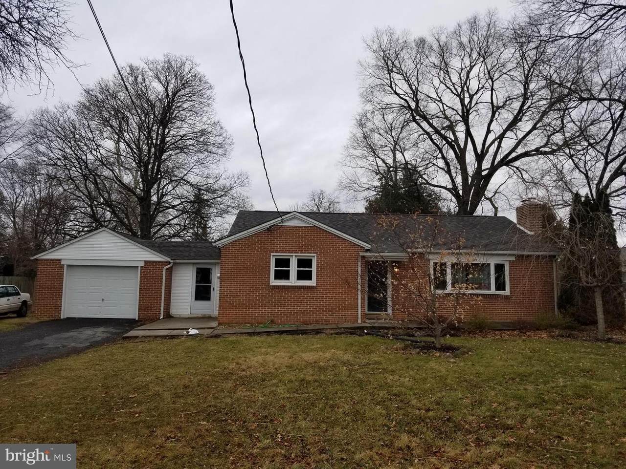 8 Village Road - Photo 1