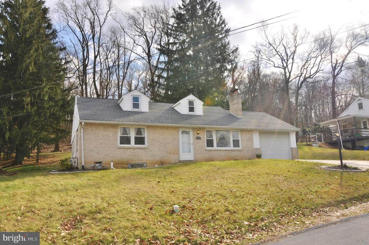 721 Locust Street - Photo 1