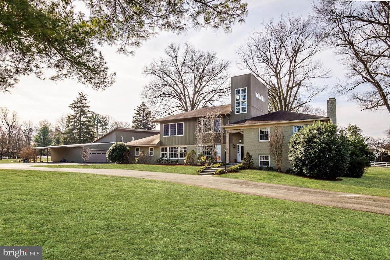 7800 Persimmon Tree Lane - Photo 1