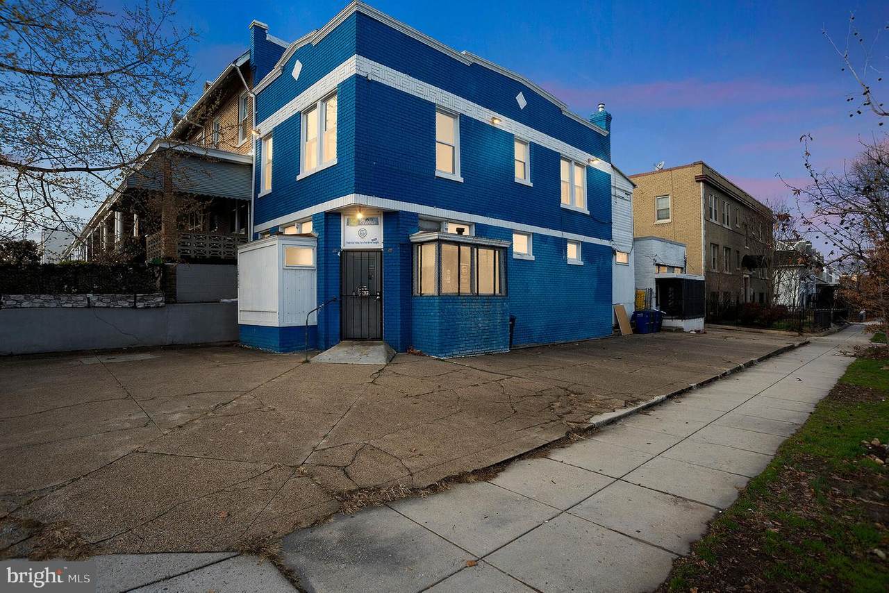 1452 D Street - Photo 1
