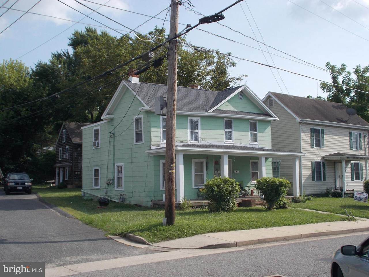 202 Port Street - Photo 1