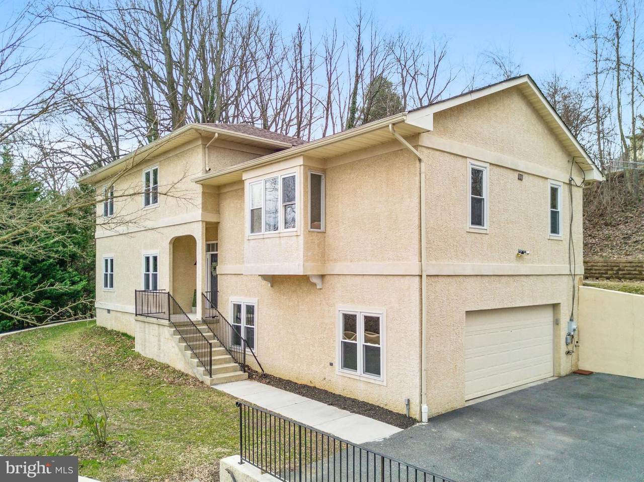 710 Ambleside Drive - Photo 1 710 Ambleside Drive - Photo 1