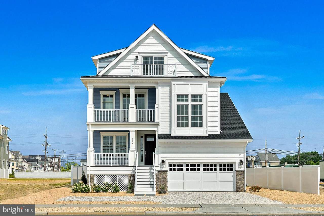 215 7TH AVE - Photo 1