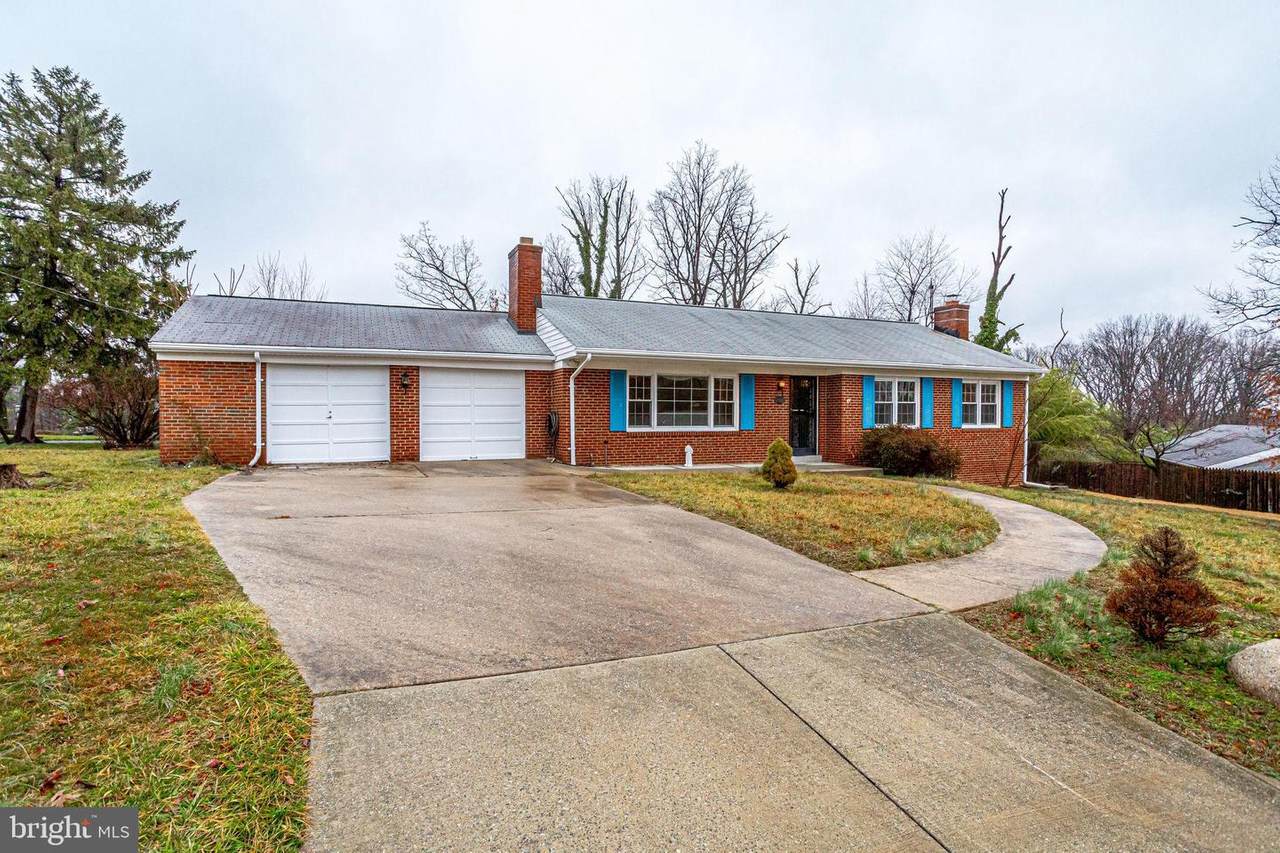 2100 Lackawanna Street - Photo 1