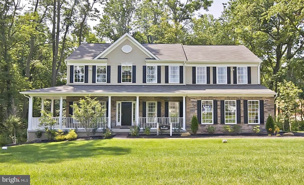 6 Middle Road - Photo 1