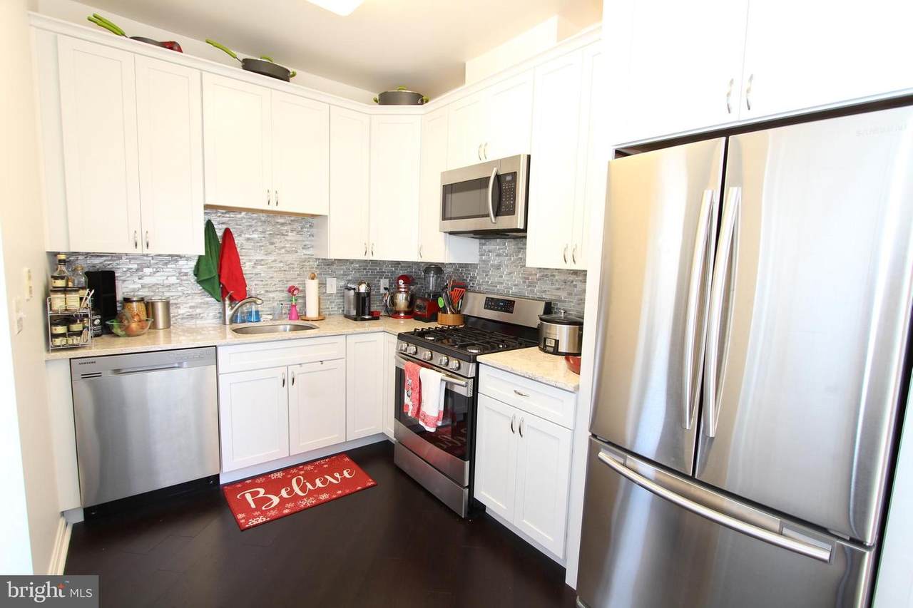 2931 Deer Hollow Way - Photo 1