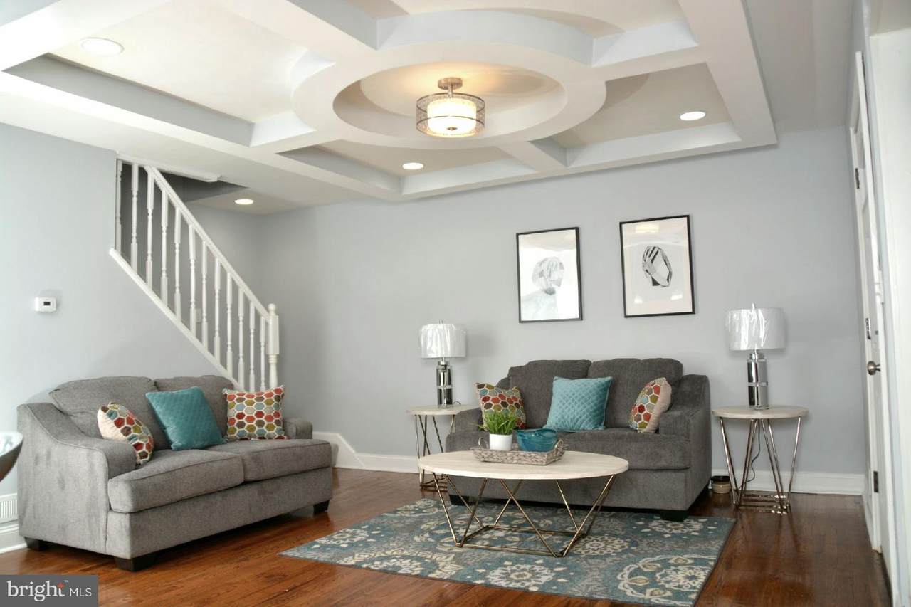 2404 Albion Avenue - Photo 1 2404 Albion Avenue - Photo 1