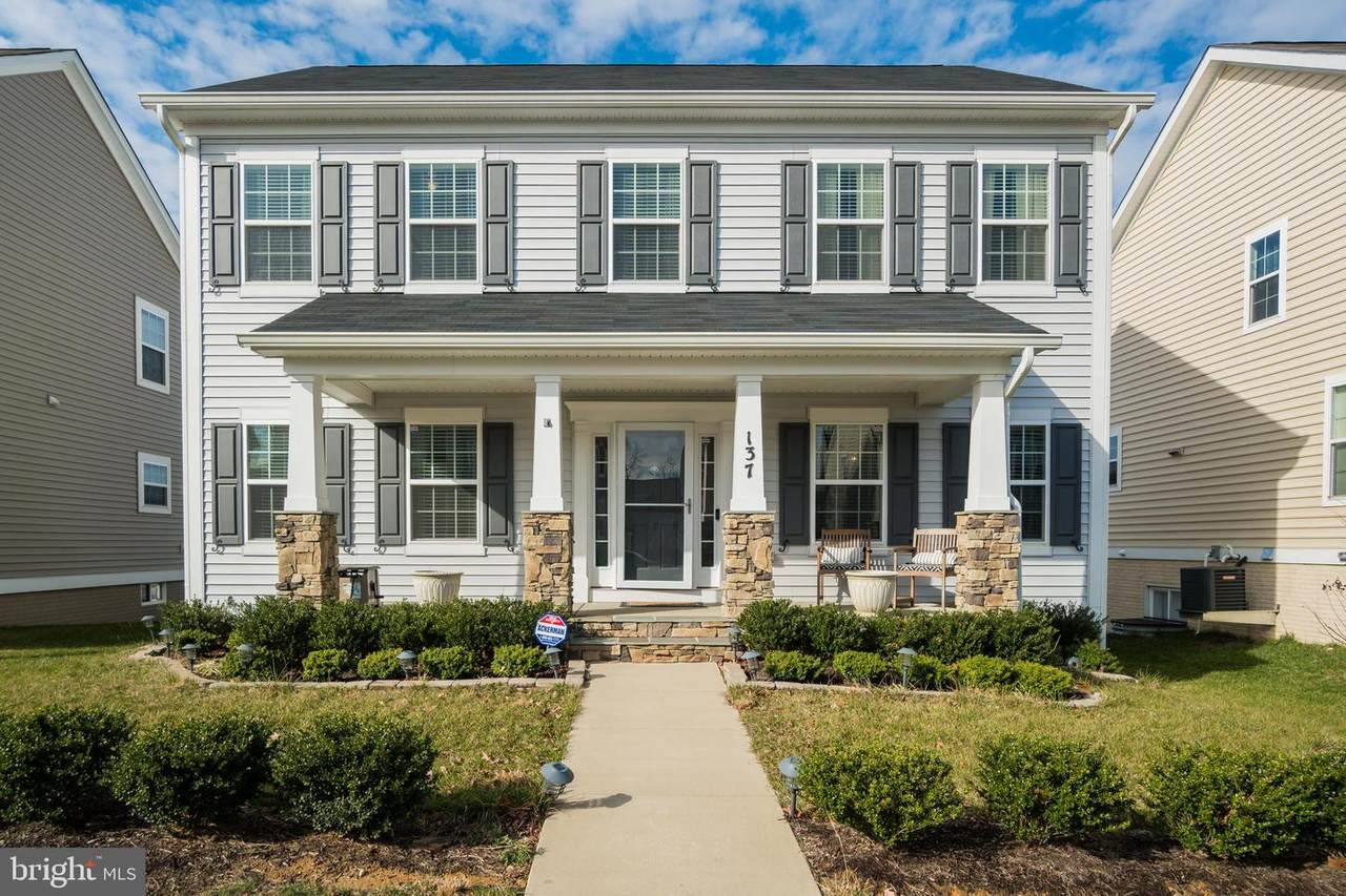 137 Gardenia Drive - Photo 1