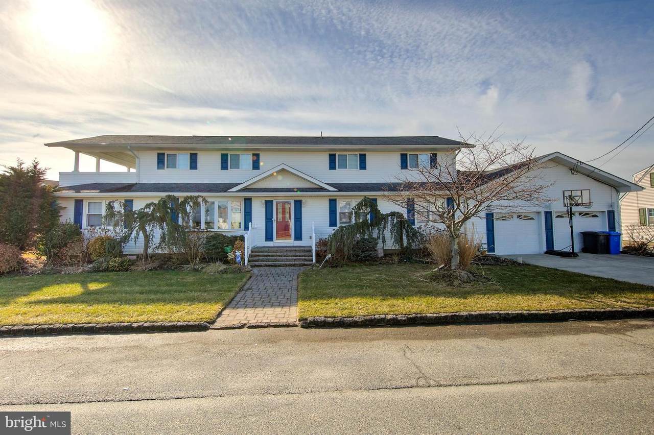 1203 Jennifer Lane - Photo 1
