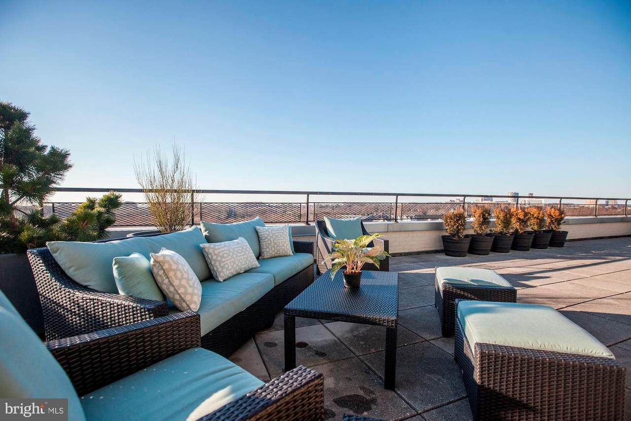 10401 Grosvenor Place - Photo 1