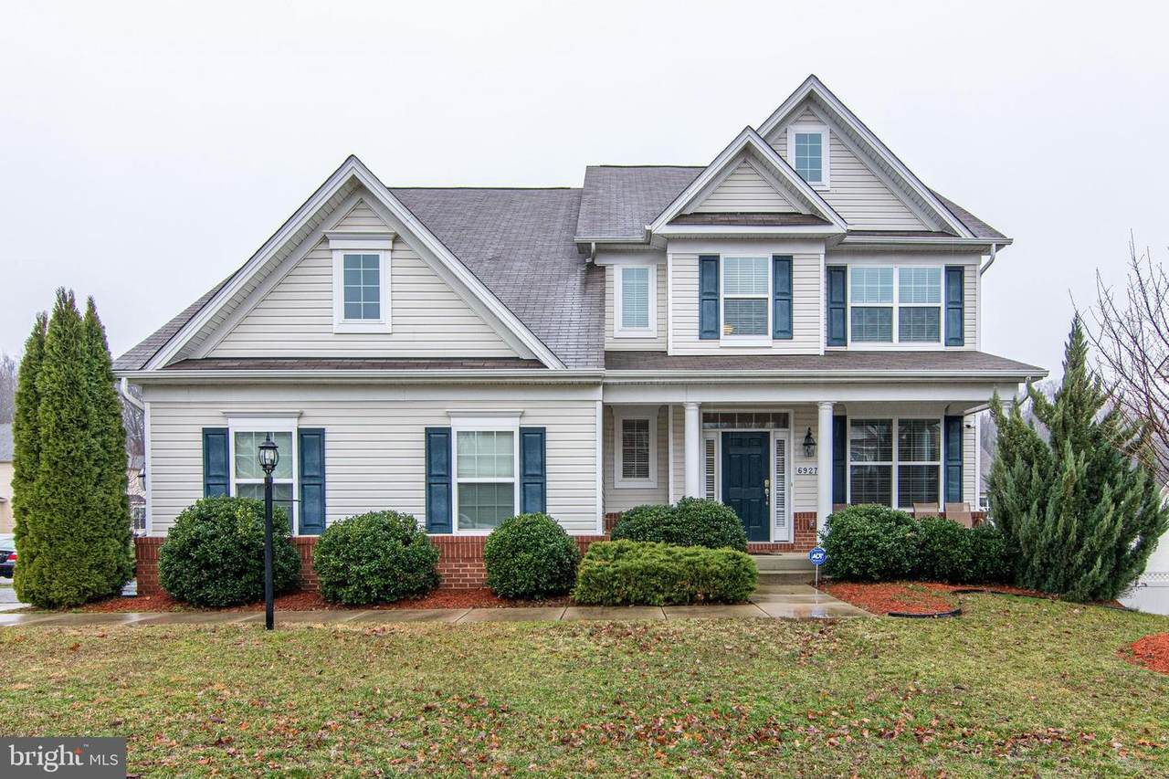 6927 Farragut Drive - Photo 1