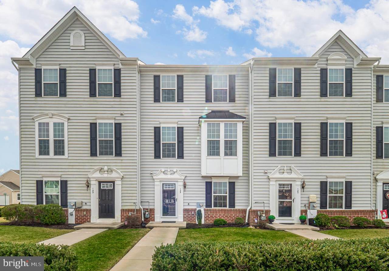 125 Harner Boulevard - Photo 1