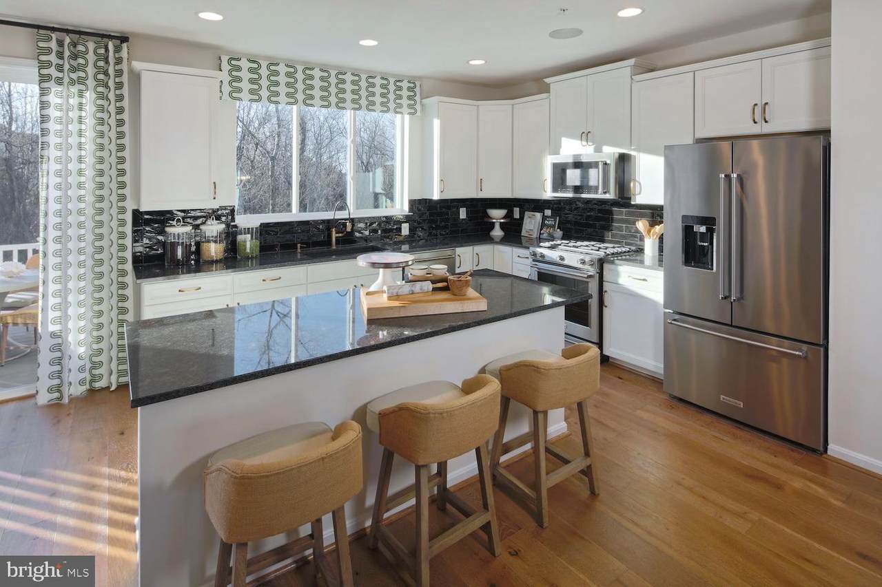 605 Cross Chase Drive - Photo 1