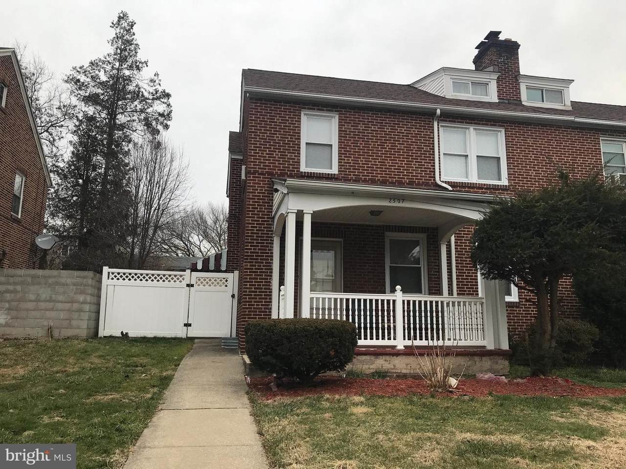 2507 5TH Street - Photo 1