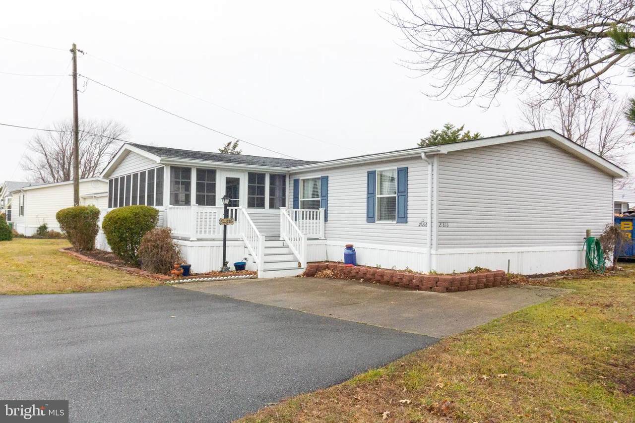 21816 D Street - Photo 1