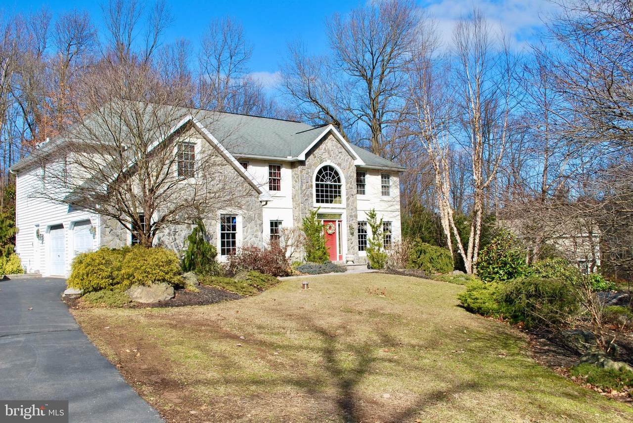 305 Maple Grove Road - Photo 1