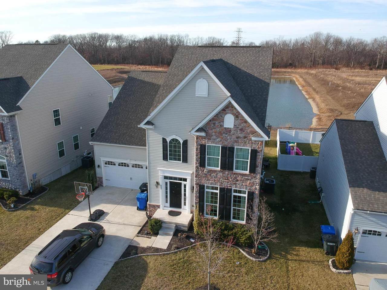 408 Crispin Way - Photo 1