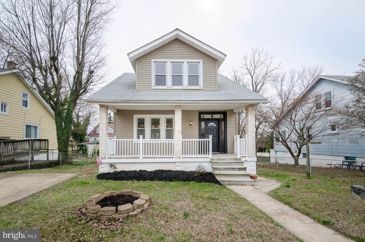 4503 Luerssen Avenue - Photo 1