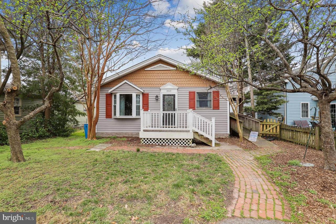 8810 Dayton Avenue - Photo 1