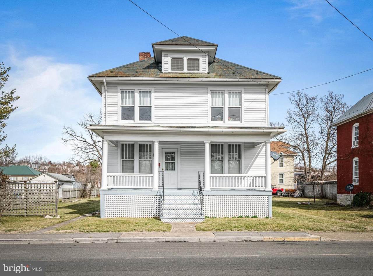 567 King Street - Photo 1