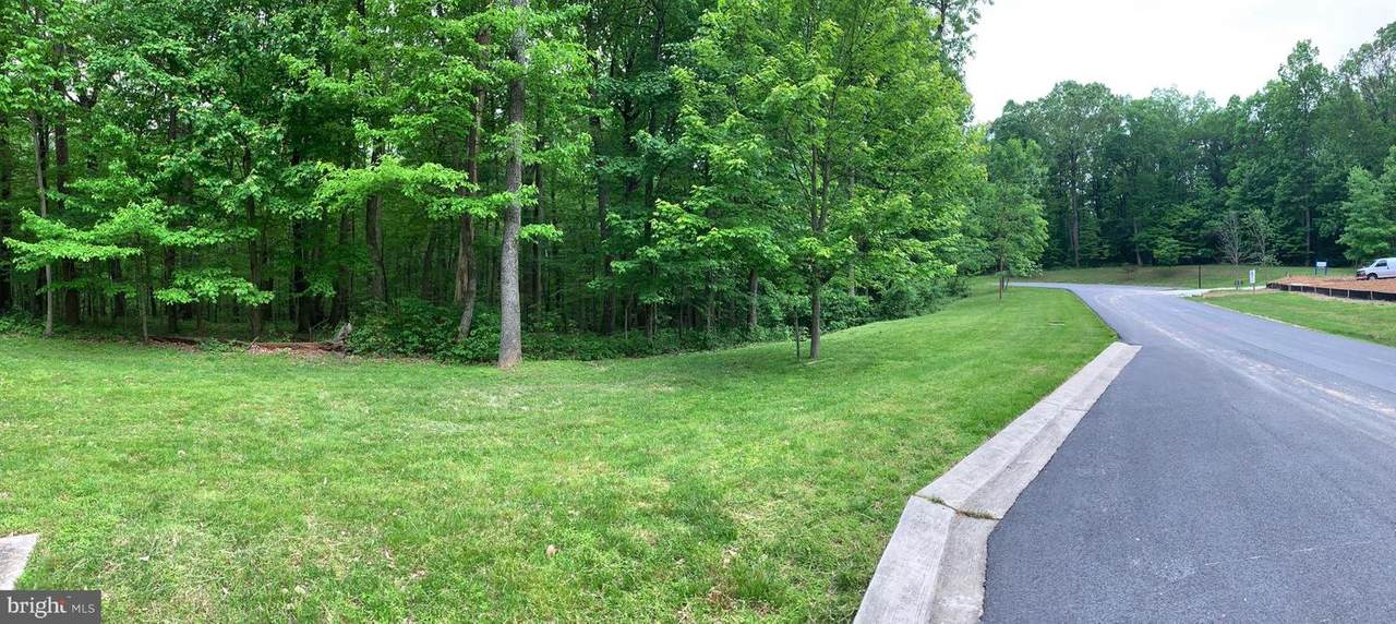 3235 Hunting Tweed Drive - Photo 1