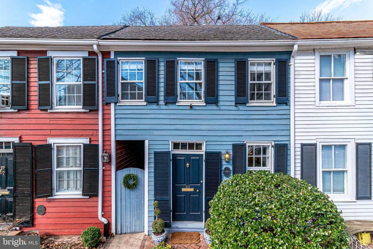 313 Royal Street - Photo 1
