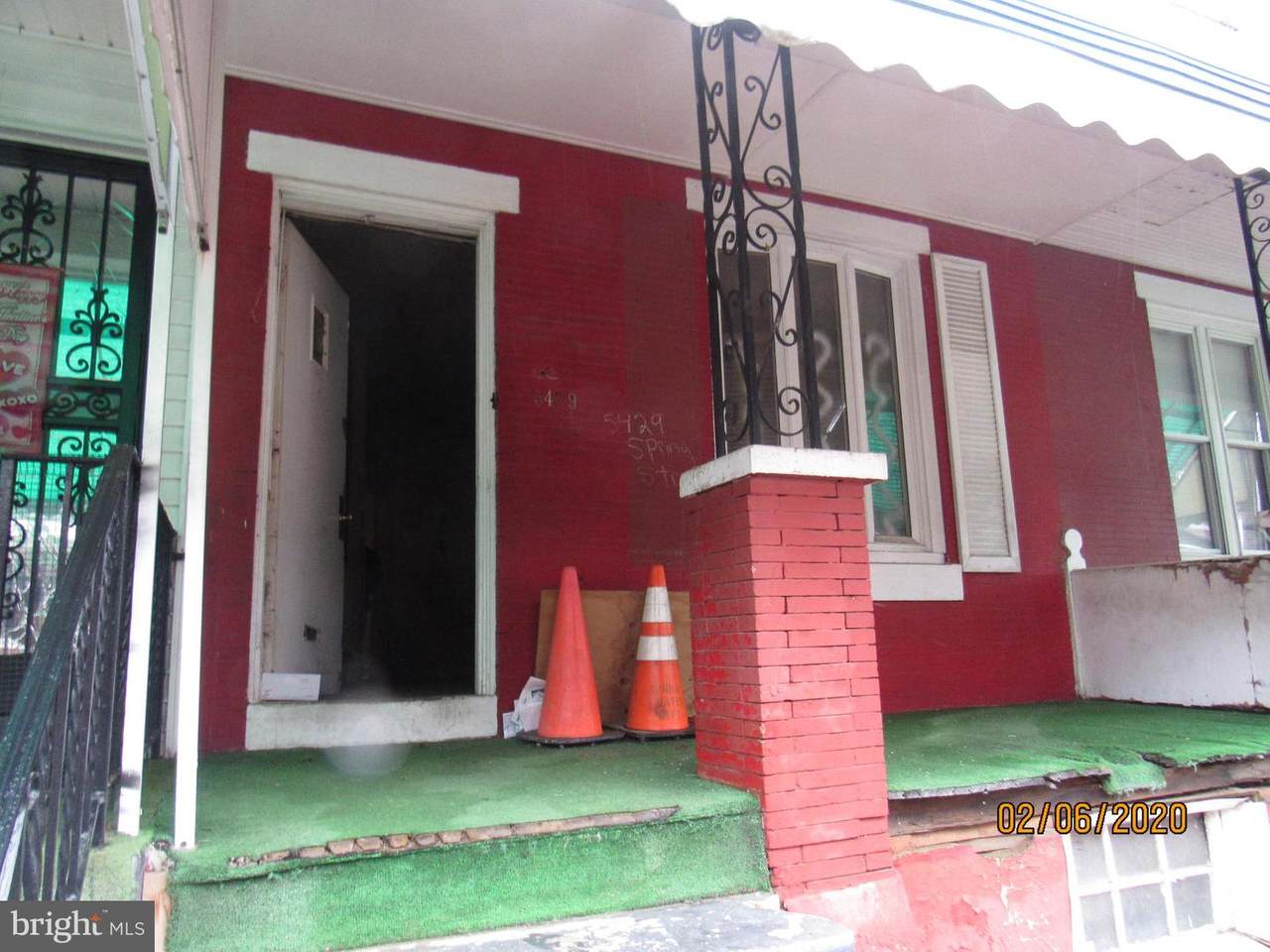 5429 Spring Street - Photo 1