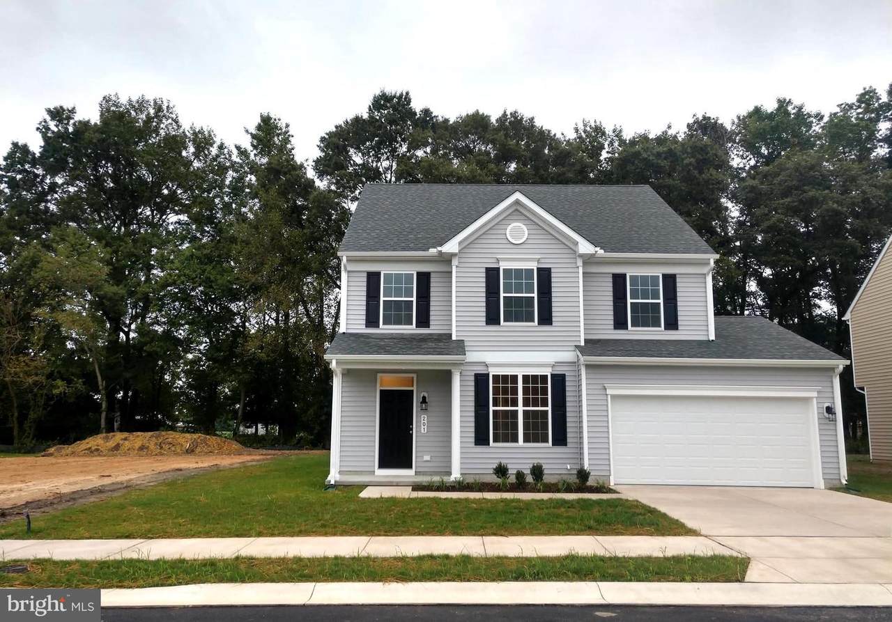 408 Morning Glory Drive - Photo 1