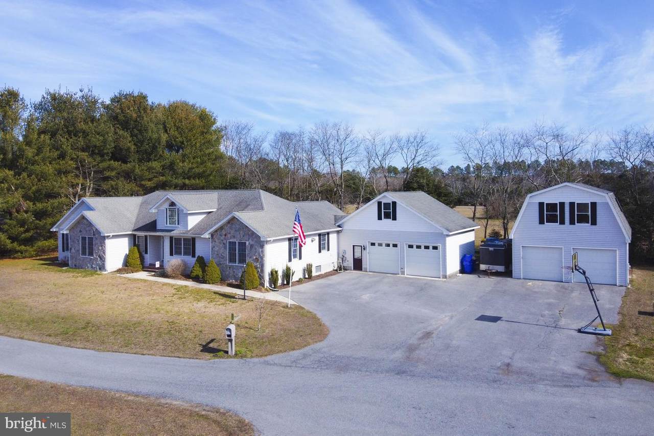 5 Country Lane - Photo 1
