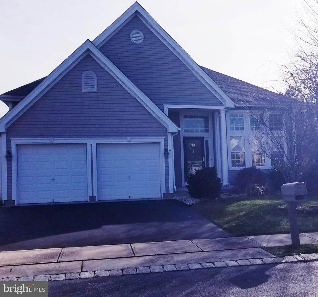 10 Valley Stream Place - Photo 1