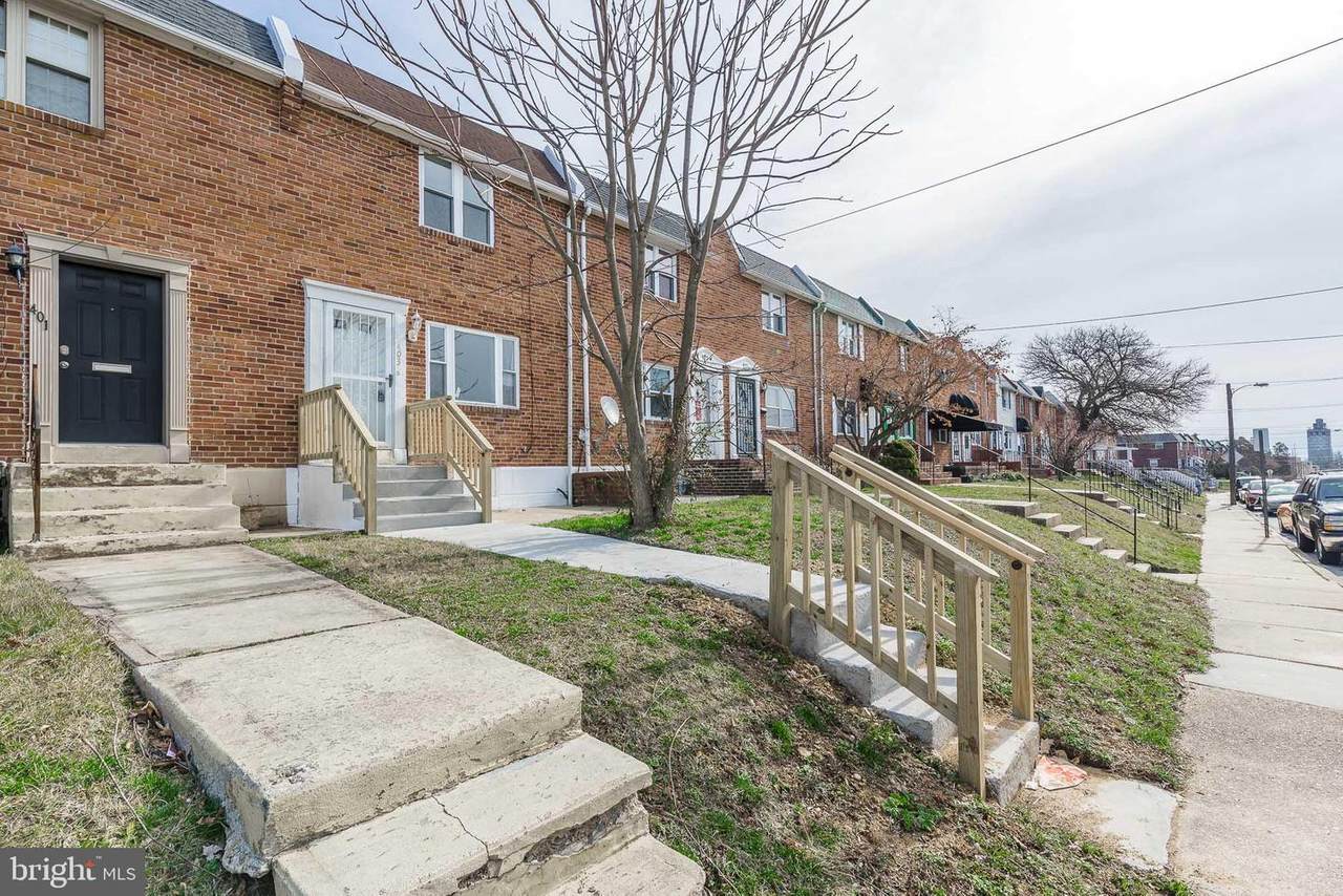 403 35TH Street - Photo 1