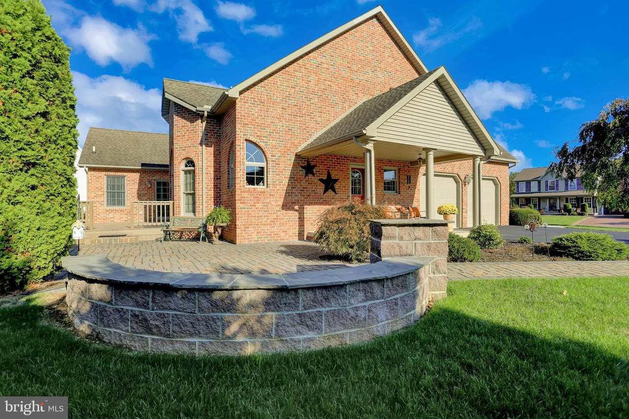 243 Heritage Road - Photo 1