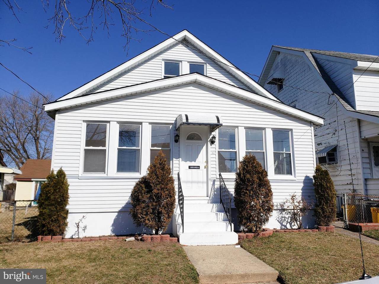 888 Olden Avenue - Photo 1