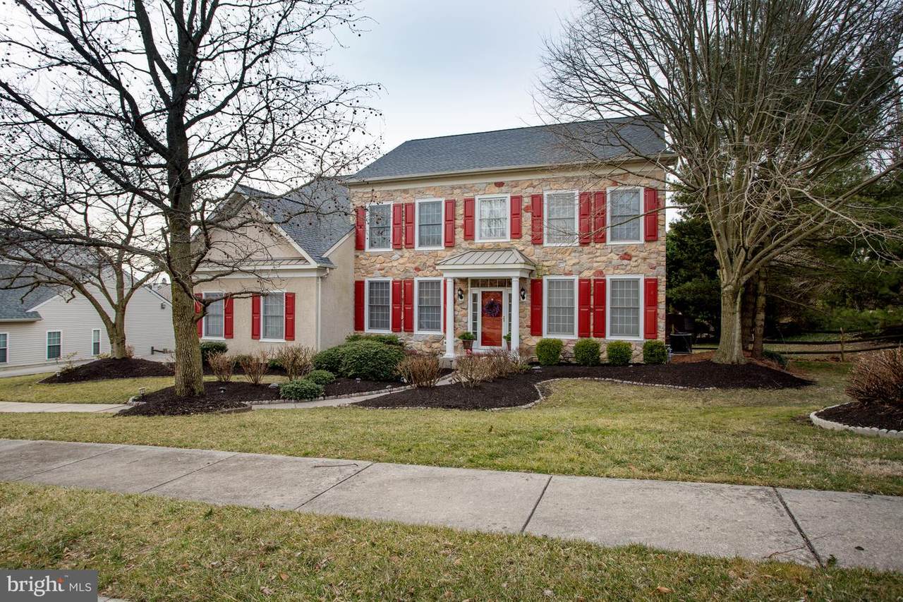 100 Odessa Way - Photo 1