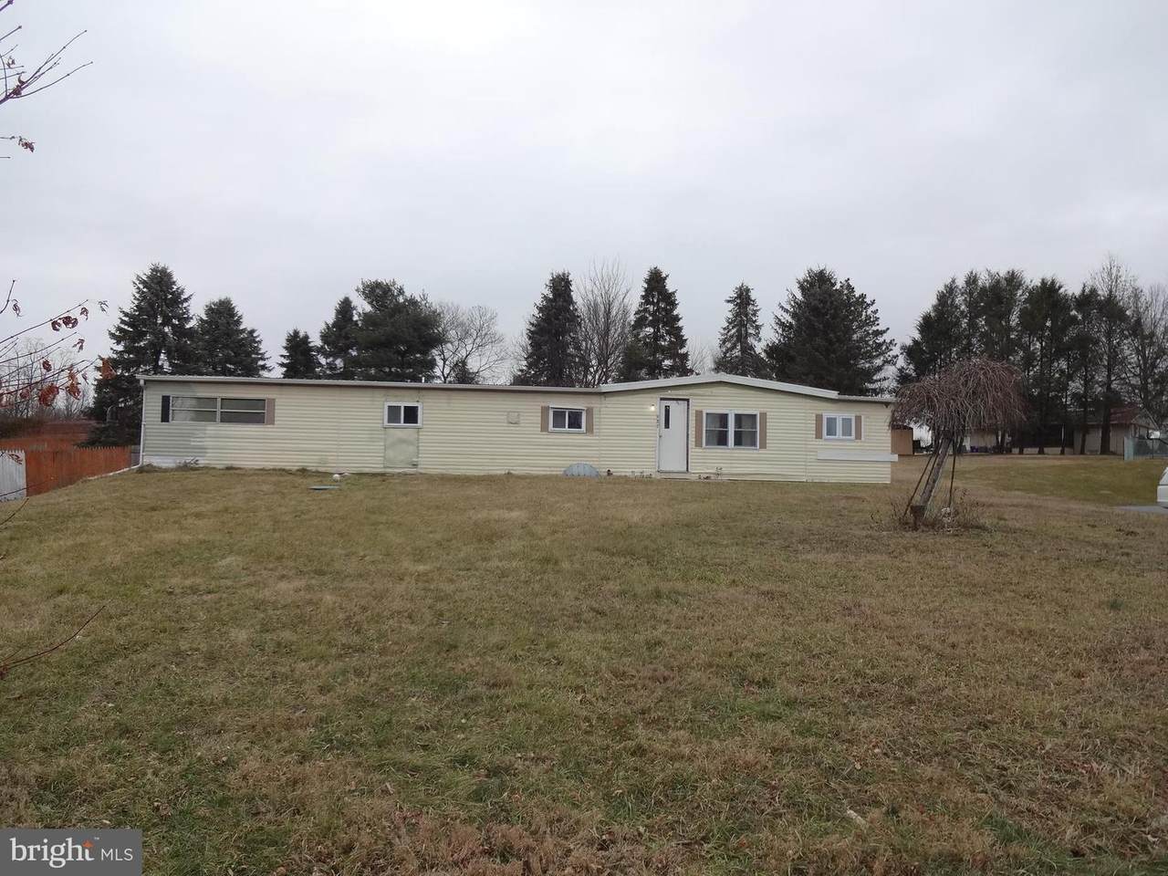 987 Miller Street - Photo 1