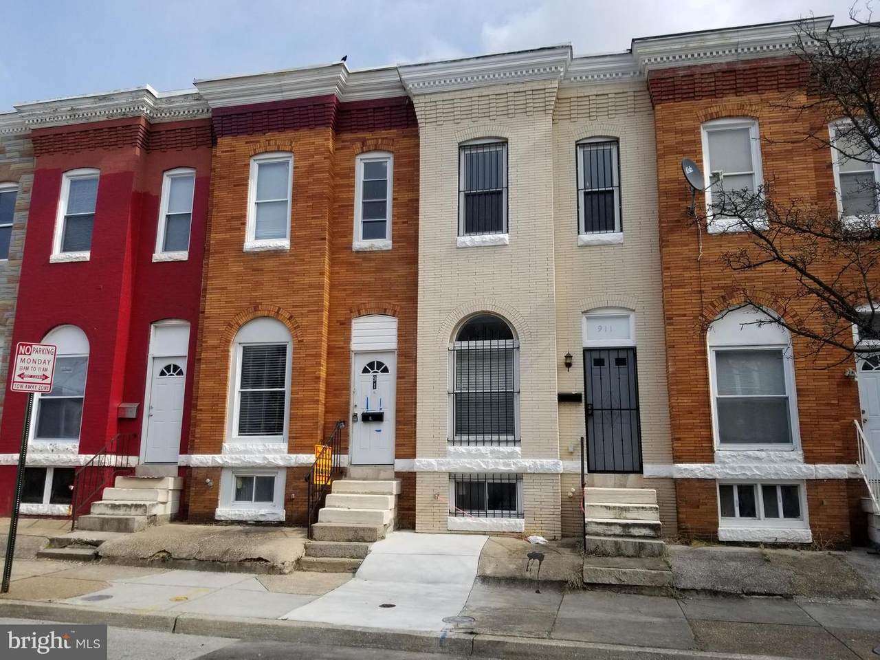 913 Appleton Street - Photo 1